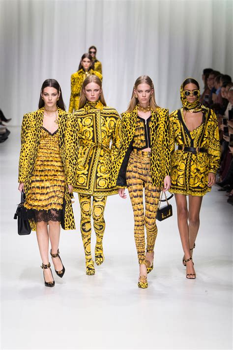 capienza sala versace|versace clothing line.